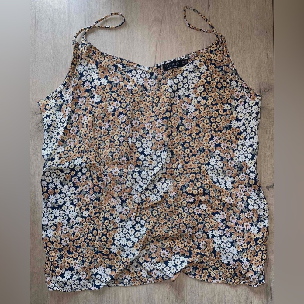 Breezy floral tank